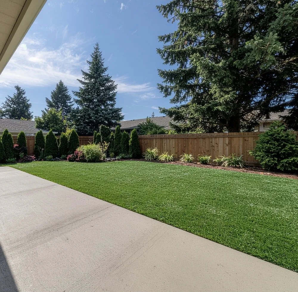 Custom lawn mowing service experts serving Tracy, CA - Villanueva Landscaping