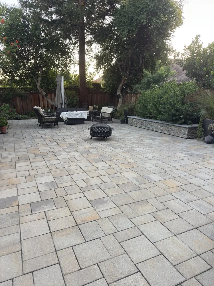 Top-rated residential landscaping in Tracy, CA by Villanueva Landscaping
