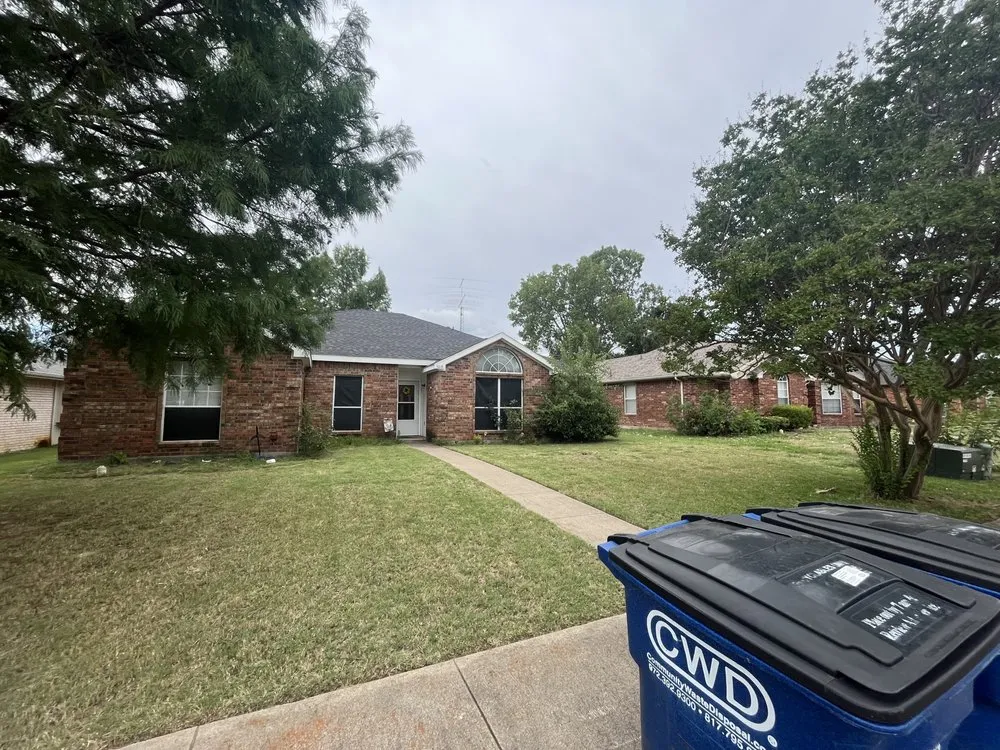 Custom residential landscaping in Rowlett, TX - Villanueva Lawn Services