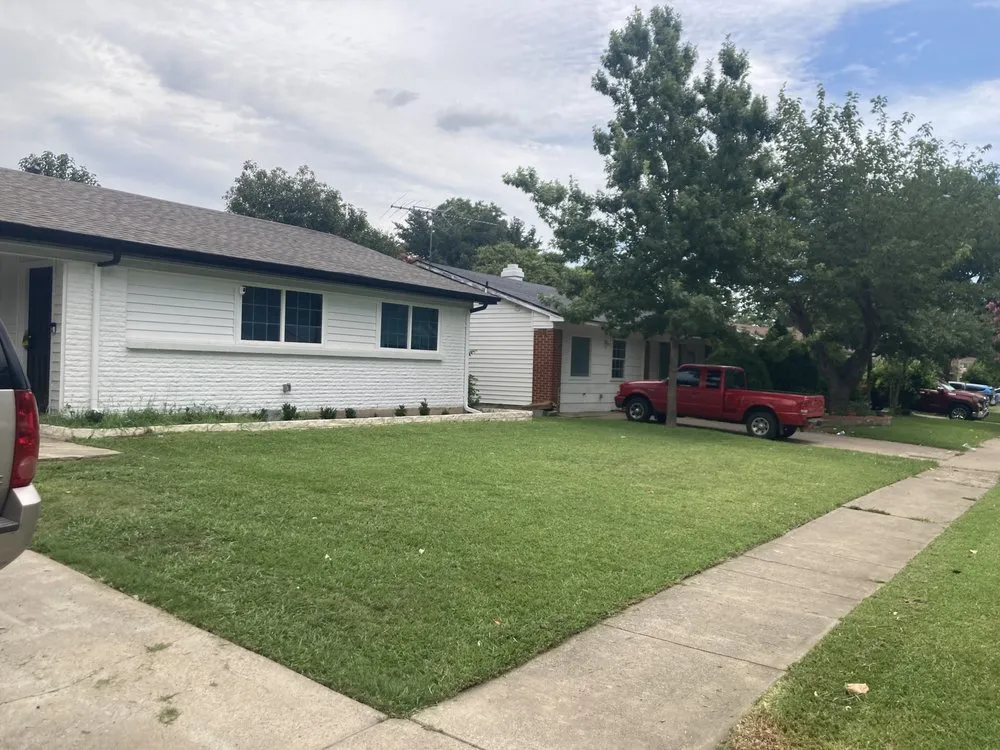 Professional outdoor landscaping experts serving Rowlett, TX - Villanueva Lawn Services