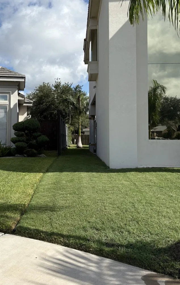 Trusted lawn care service in Edinburg, TX by Villarreal Mowing & Lawn Services