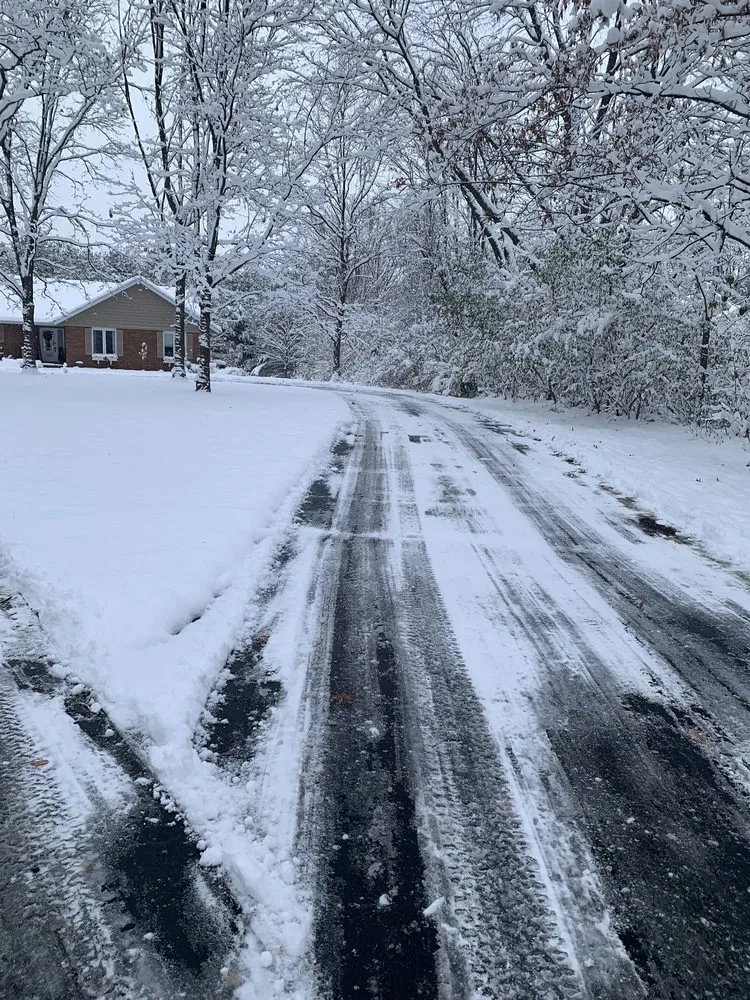 Professional outdoor landscaping experts serving Ada, MI - Villarreal Outdoor Services