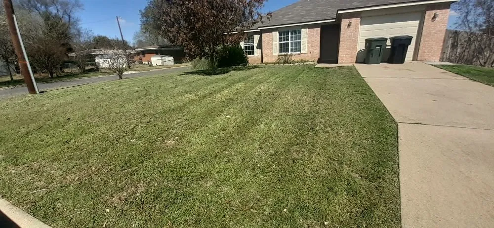 Affordable outdoor landscaping in Salado, TX by Villarreal's lawn services
