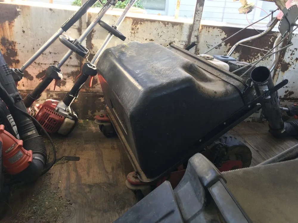 Professional lawn care service for beautiful yards across Bakersfield, CA - Villa's Gardening