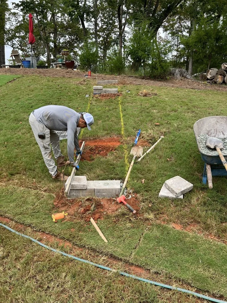 Professional yard cleanup service near you across Mount Holly, NC - Villa's Premier Landscaping