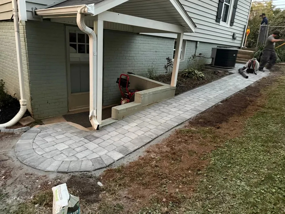 Expert landscaping services experts serving Mount Holly, NC - Villa's Premier Landscaping