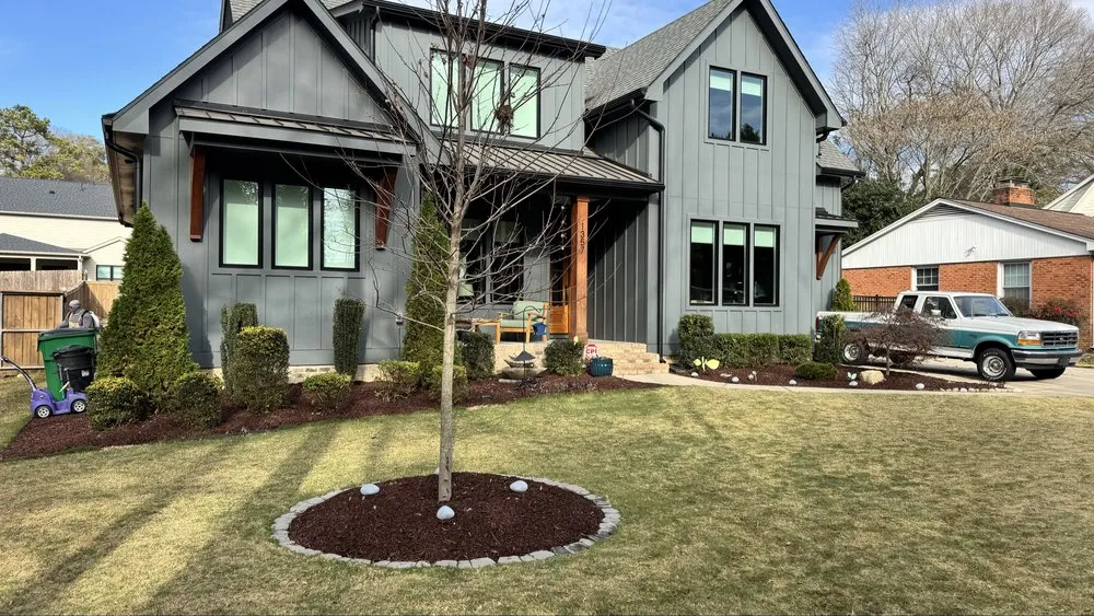 Local lawn mowing service experts serving Mount Holly, NC - Villa's Premier Landscaping