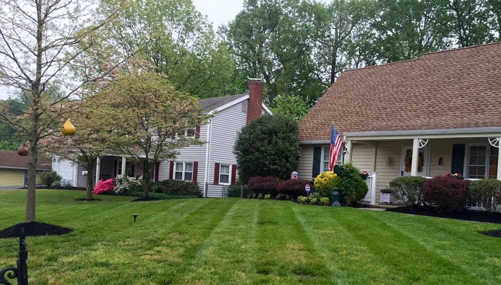 Custom residential landscaping experts serving Hyattsville, MD - Villatoro Lawns and Gardens