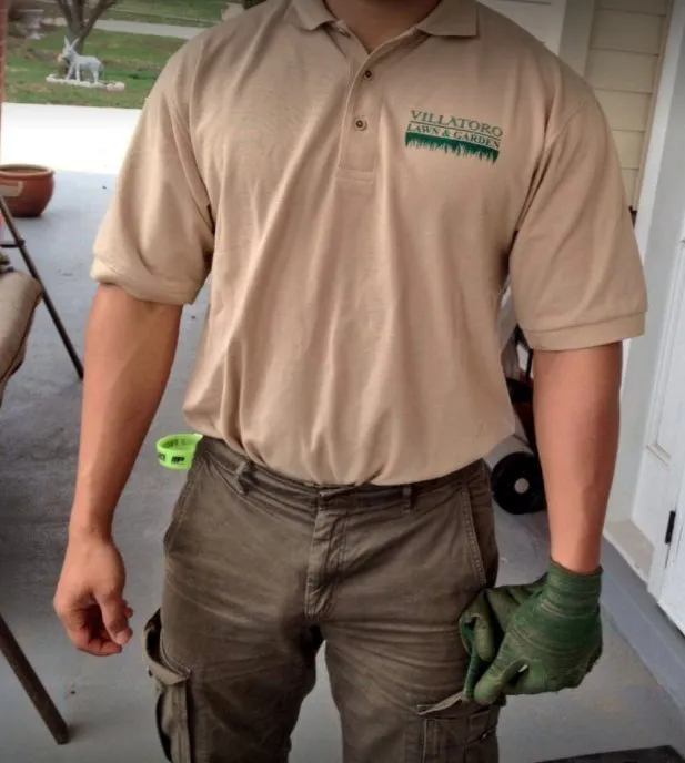 Local yard cleanup service in Hyattsville, MD by Villatoro Lawns and Gardens