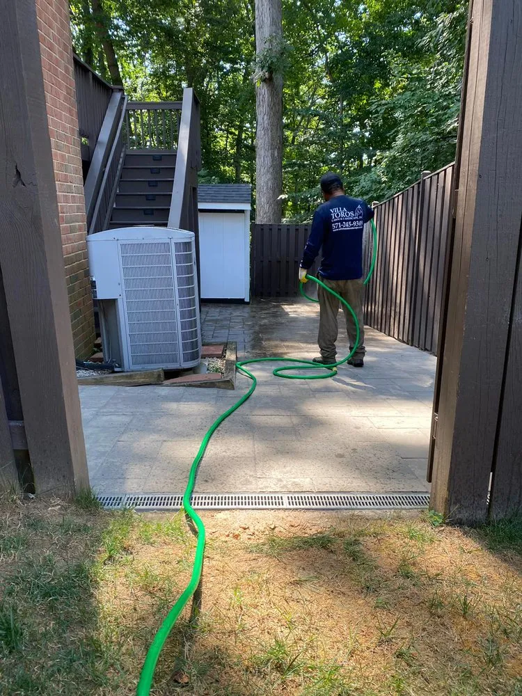 Reliable garden landscaping experts serving Springfield, VA - Villatoros Lawn and Landscape