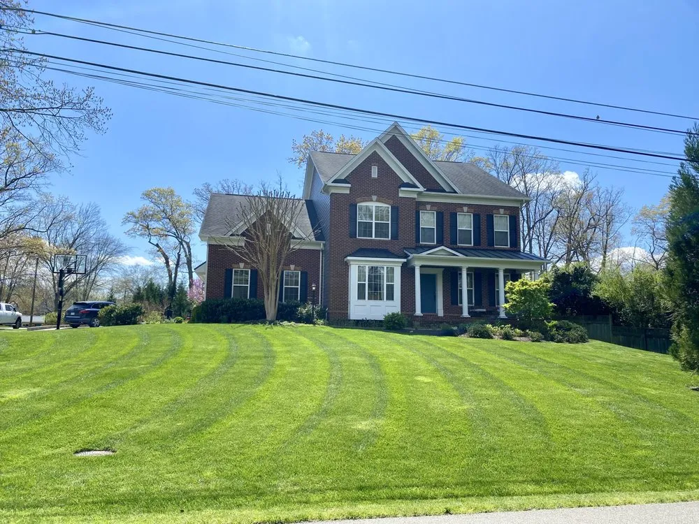 Reliable lawn care service experts serving Springfield, VA - Villatoros Lawn and Landscape