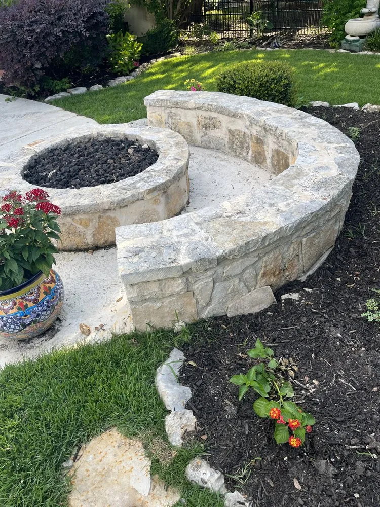 Top-rated yard maintenance in San Antonio, TX - Villeda tree and landscaping