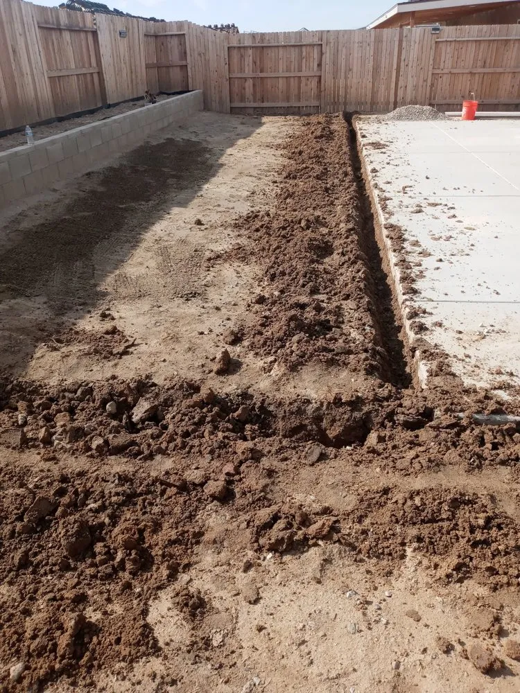 Professional lawn care service for beautiful yards in Bakersfield, CA by Villegas Gardening services