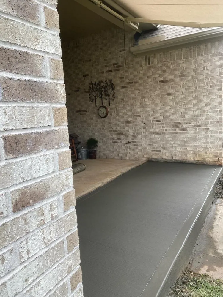 Reliable yard maintenance in Houston, TX - Villegas Landscaping and Concrete