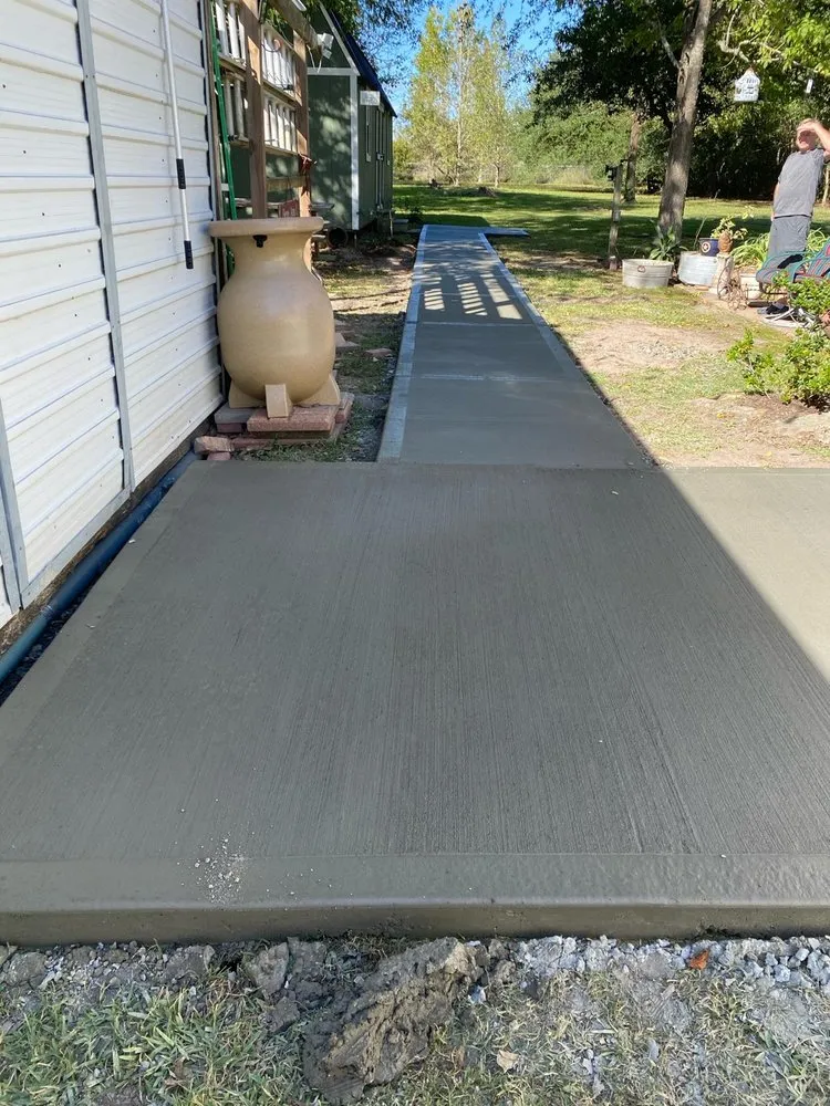 Trusted lawn care service in Houston, TX by Villegas Landscaping and Concrete