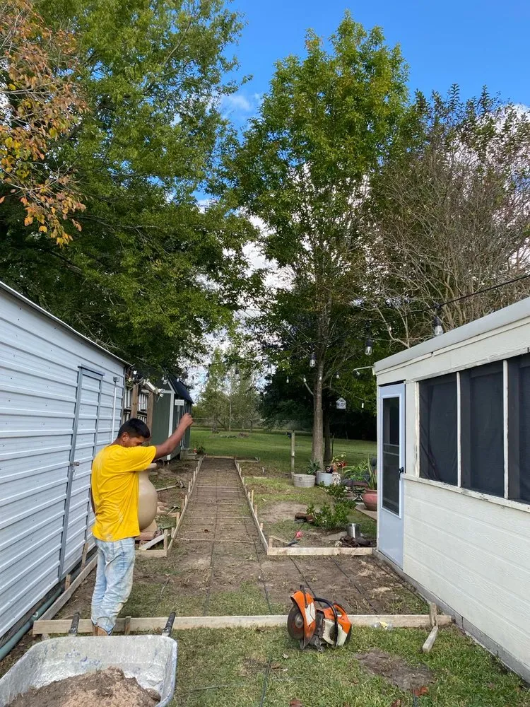 Affordable lawn care service experts serving Houston, TX - Villegas Landscaping and Concrete