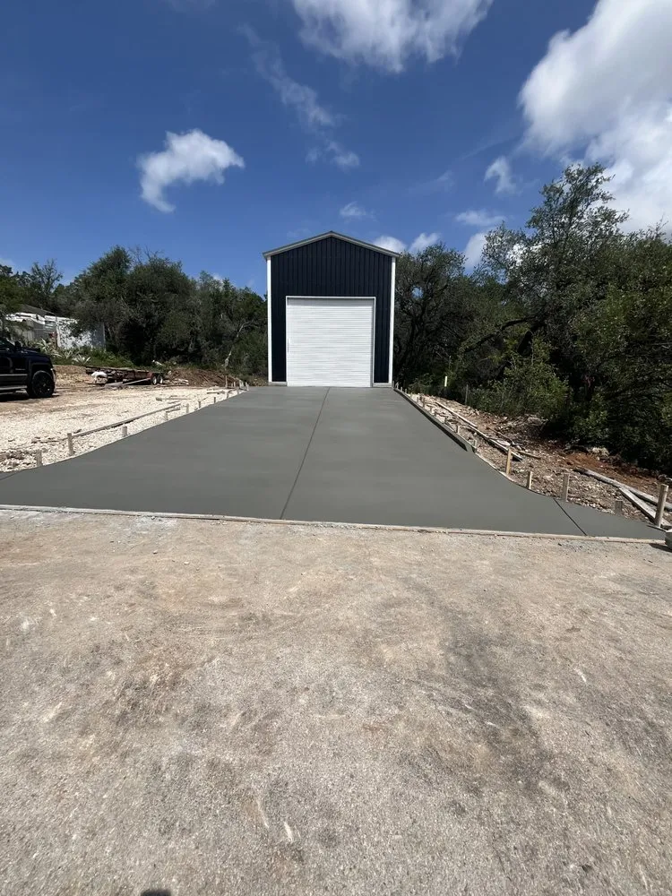 Affordable lawn care service for homes in Temple, TX by Villosa Landscaping Services