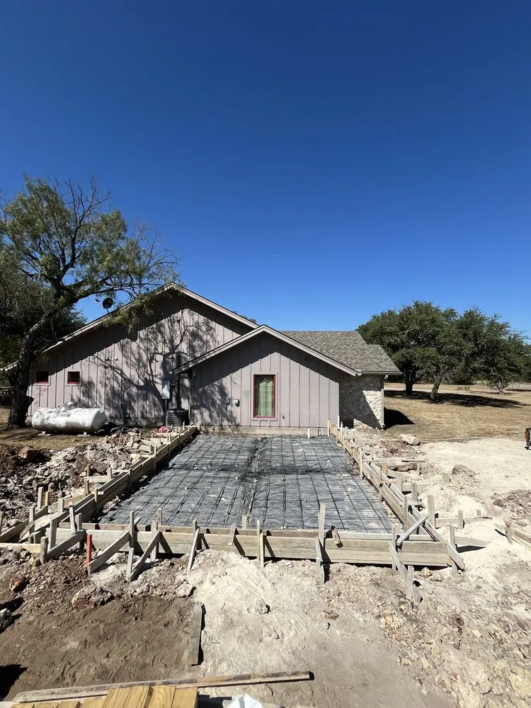 Top-rated yard cleanup service for year-round maintenance across Temple, TX - Villosa Landscaping Services