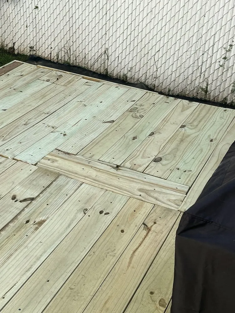 Reliable lawn care service experts serving Staten Island, NY - Vincent-4-Hire