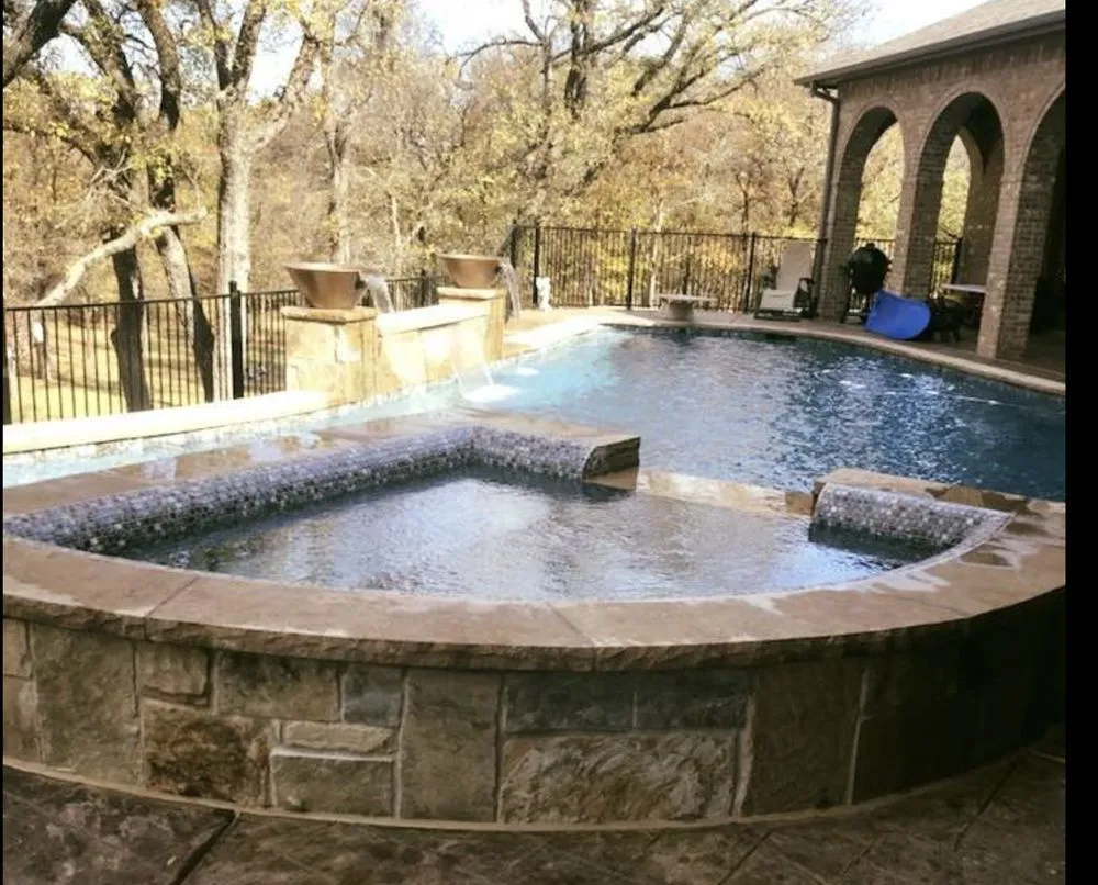Top-rated residential landscaping in Aledo, TX by Vincent Custom Pools