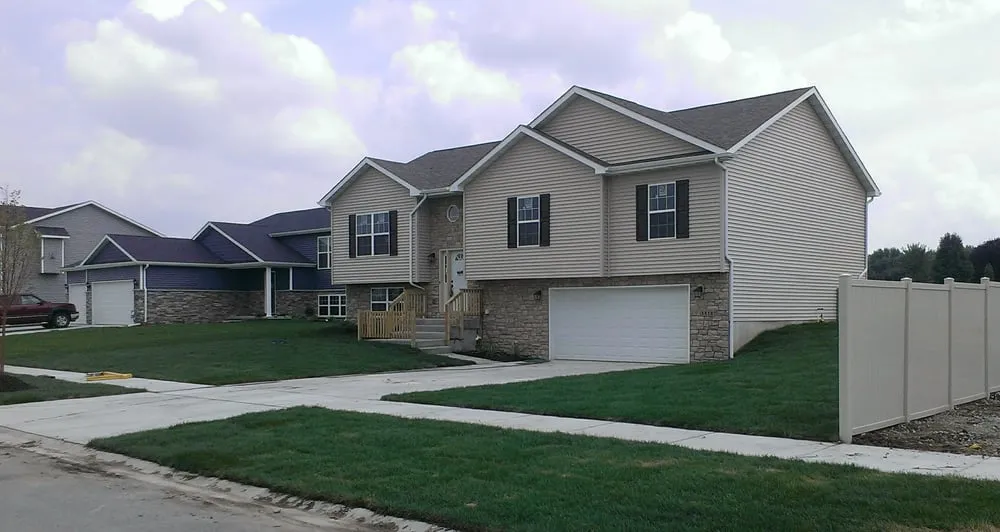 Local yard maintenance experts serving Lowell, IN - Vince's Landscaping & Tree Service