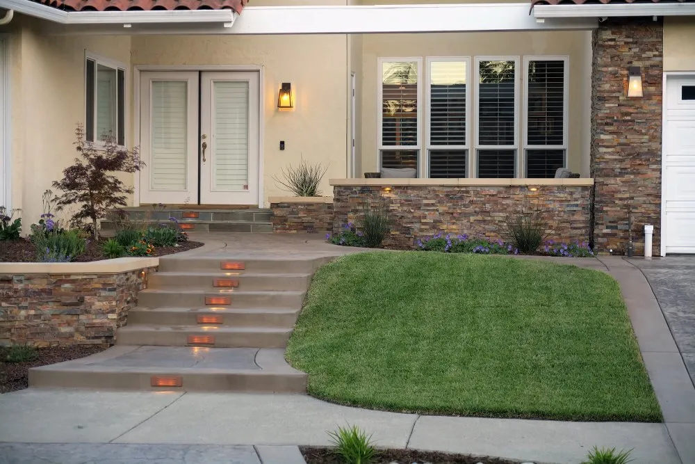 Expert outdoor landscaping experts serving Martinez, CA - Vince's Landscaping