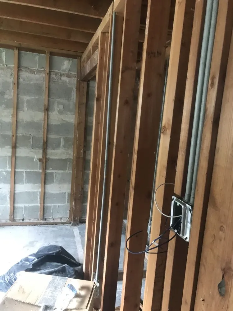 Custom yard maintenance for beautiful yards across Sauk Village, IL - Vines Handyman Services