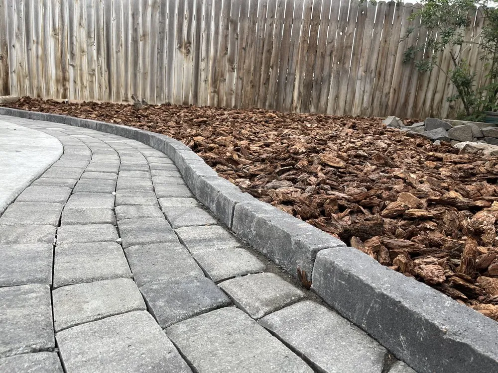 Top-rated yard cleanup service for beautiful yards in Kennewick, WA by Vinewood Hardscapes