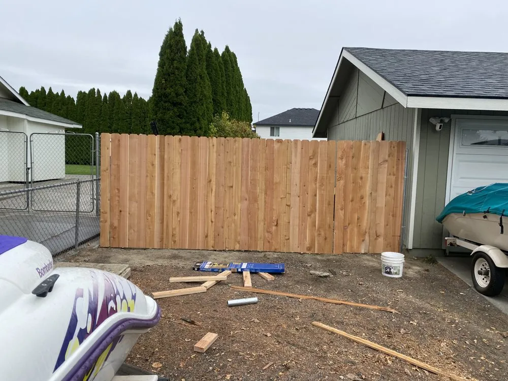 Top-rated landscape design for homes in Kennewick, WA by Vinewood Hardscapes