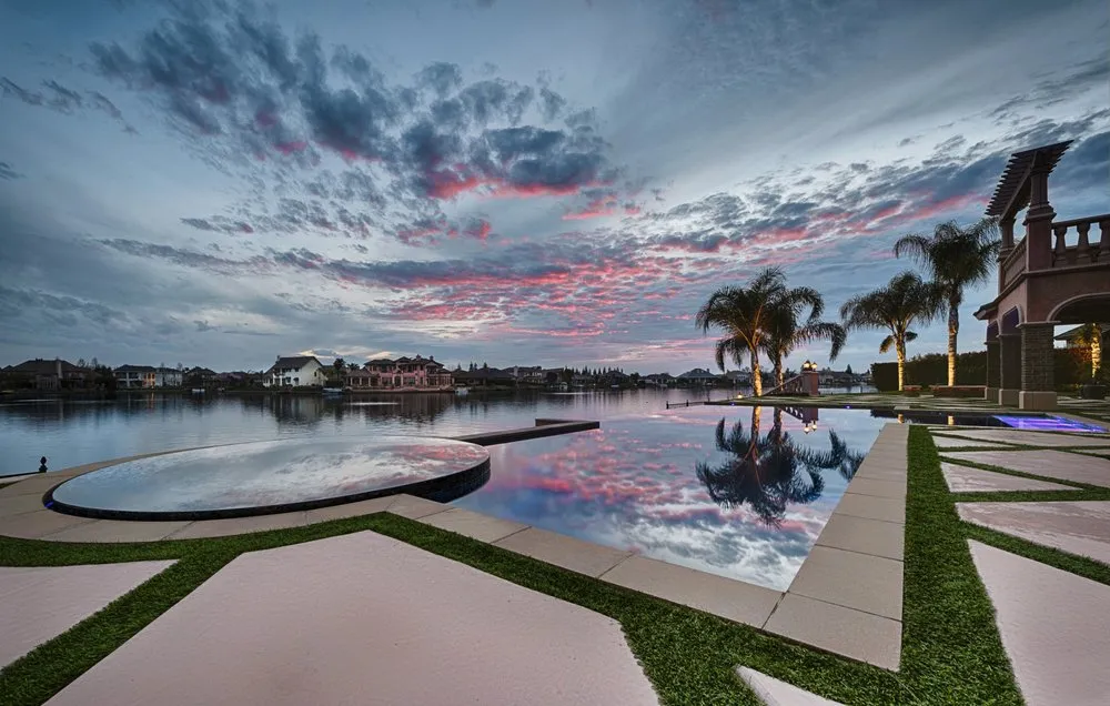 Professional lawn care service experts serving Clovis, CA - Vineyard Pools