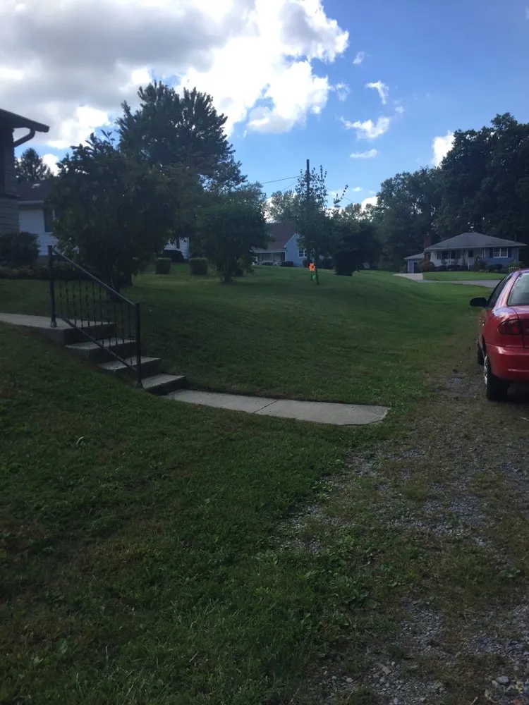 Local yard cleanup service experts serving Pittsburgh, PA - Vinny’s Lawn & Landscaping