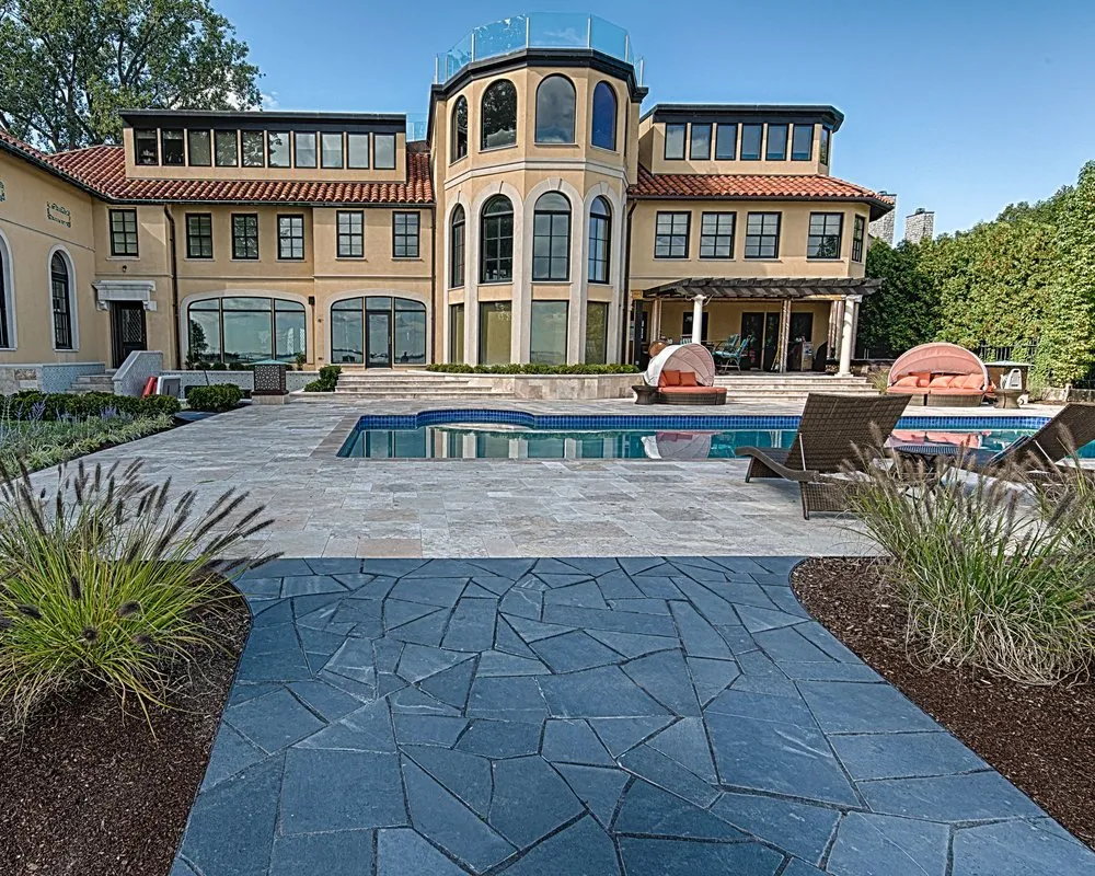 Top-rated outdoor landscaping in Ferndale, MI - Vinsetta Gardens