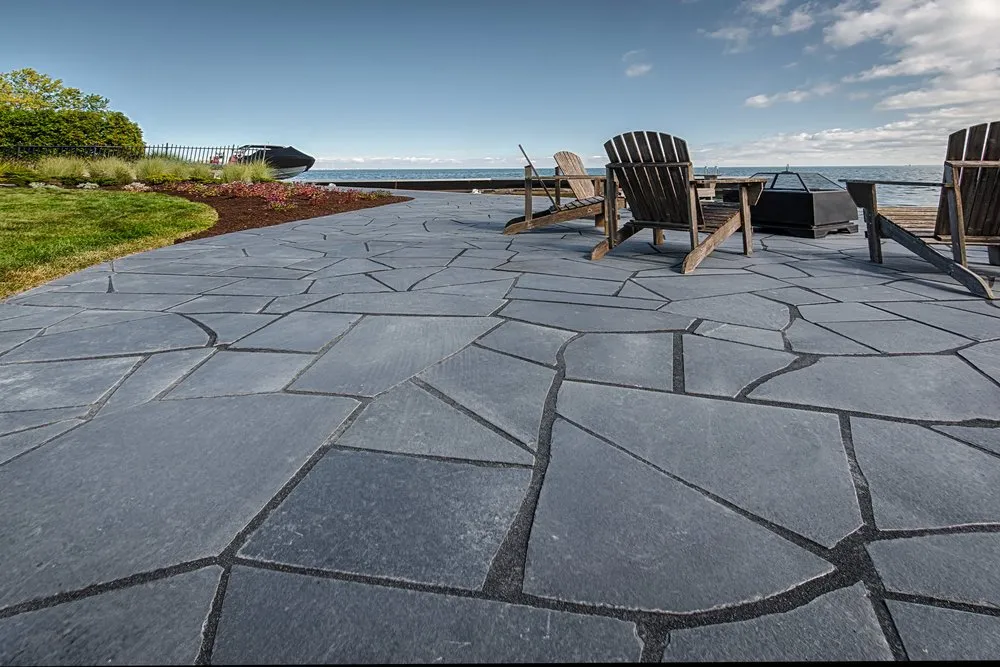 Expert yard cleanup service in Ferndale, MI - Vinsetta Gardens