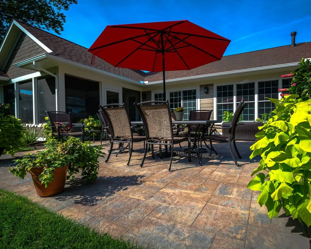 Custom landscape design in Ferndale, MI - Vinsetta Gardens