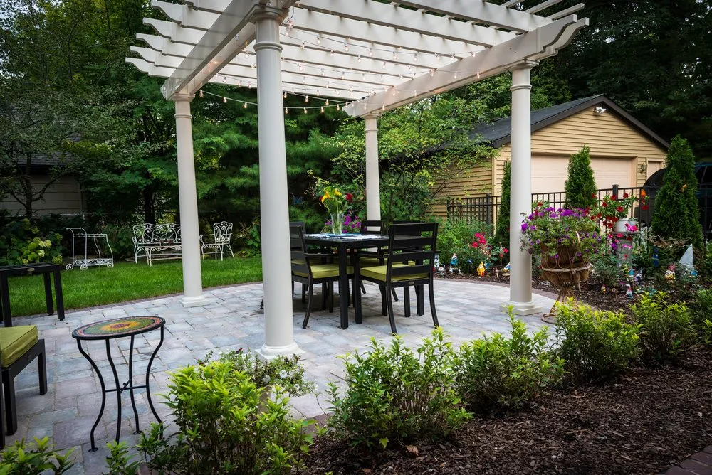 Professional landscaping services in Ferndale, MI - Vinsetta Gardens