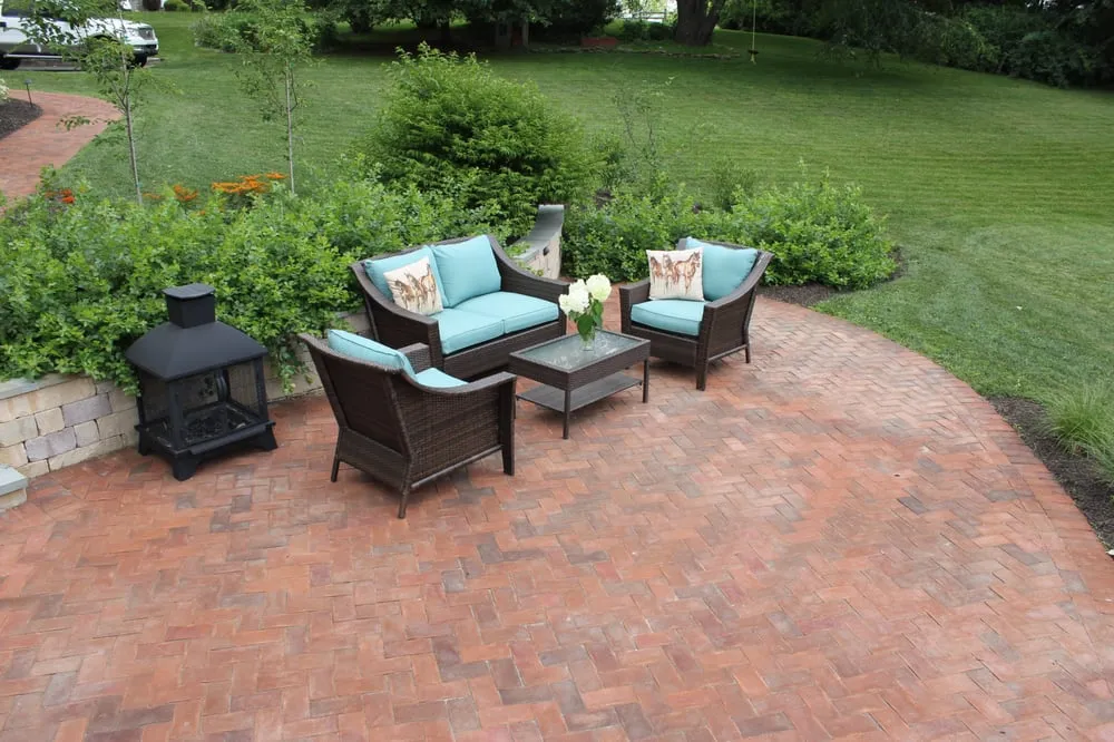 Local yard cleanup service for residential properties across Paradise, PA - Vintage Landscaping