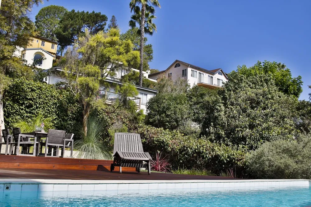 Custom lawn mowing service with custom design in Los Angeles, CA by Viola Gardens