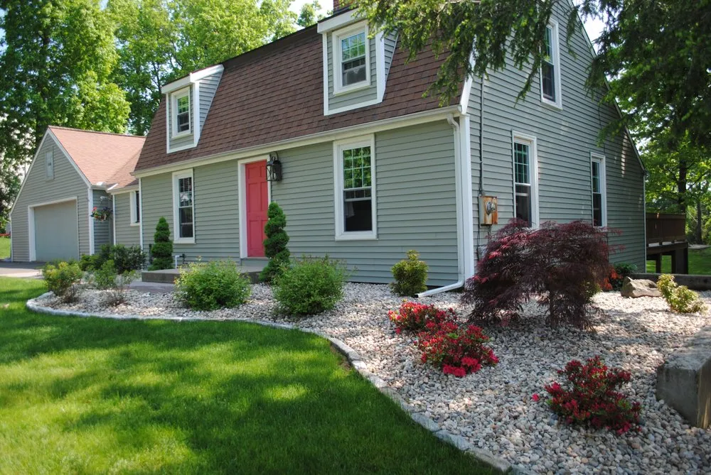 Top-rated outdoor landscaping experts serving Cromwell, CT - Viola Lawn Service & Landscaping