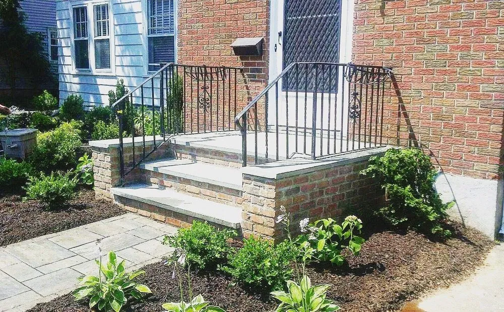 Expert yard maintenance experts serving Cromwell, CT - Viola Lawn Service & Landscaping