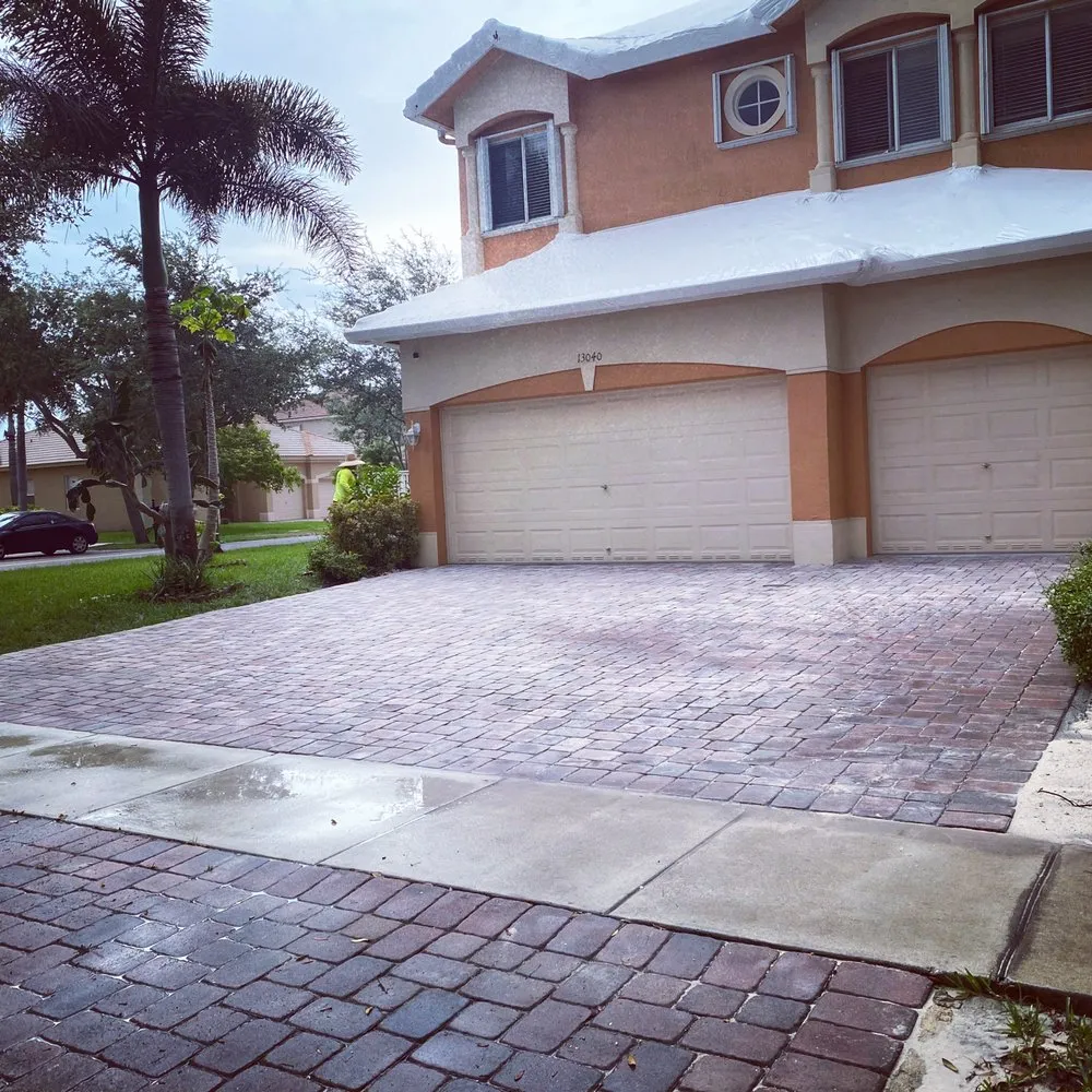 Local garden landscaping experts serving Hollywood, FL - Violet Landscaping