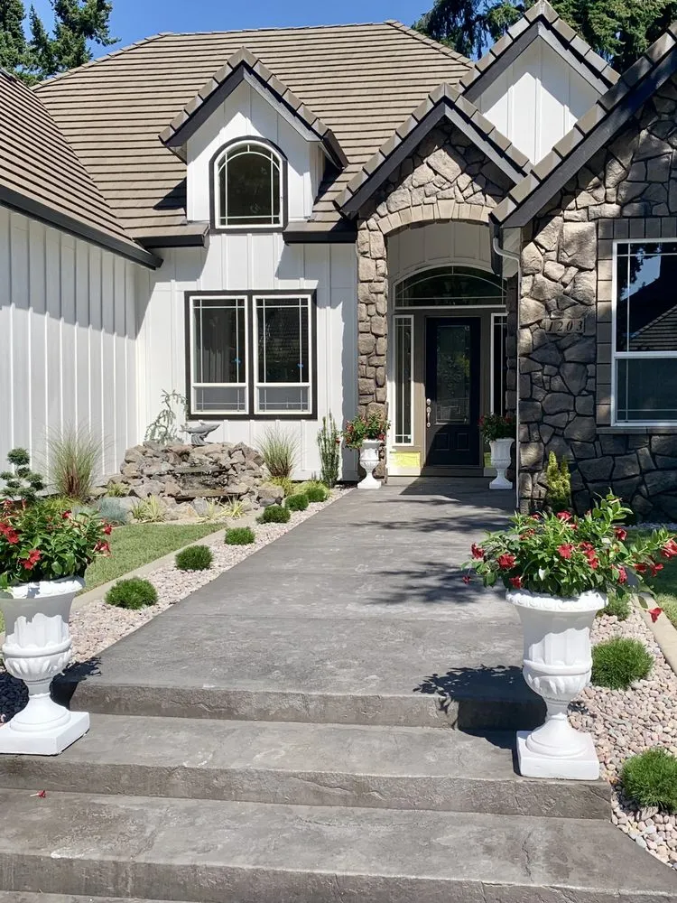 Custom yard maintenance experts serving Portland, OR - VIP Green Landscaping