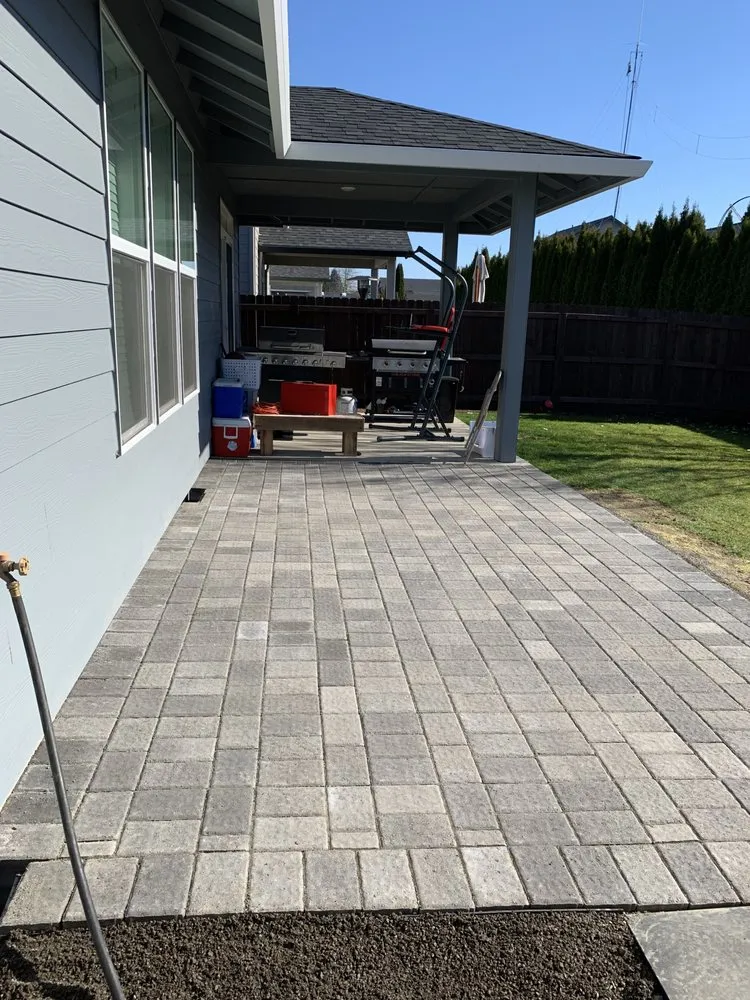 Top-rated lawn mowing service in Portland, OR by VIP Green Landscaping