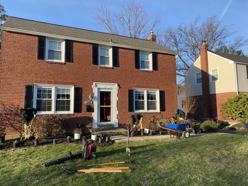 Custom yard maintenance experts serving Havertown, PA - VIP Landscaping