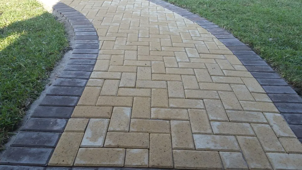 Professional yard maintenance experts serving Sugar Land, TX - VIP Landscaping