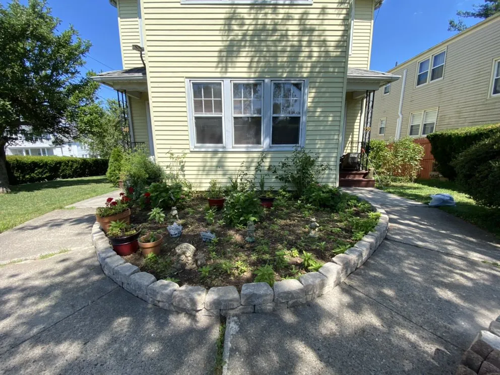 Top-rated lawn mowing service for year-round maintenance across West Hartford, CT - VIP Lawn Care