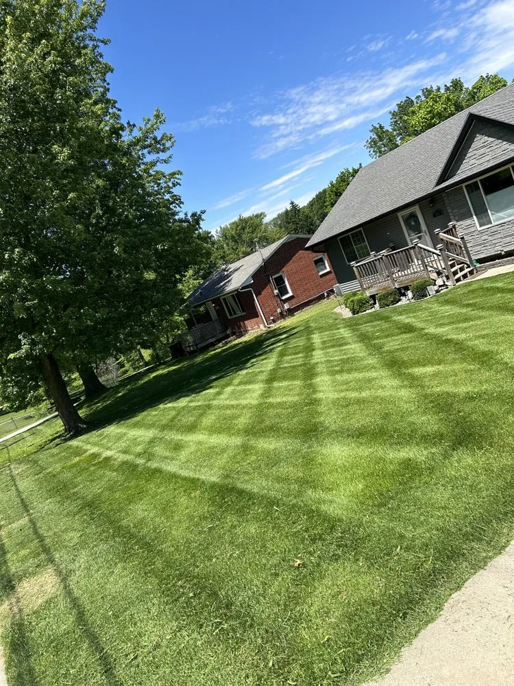 Top-rated landscaping services in Des Moines, IA - Viramontes Quality Lawn Care