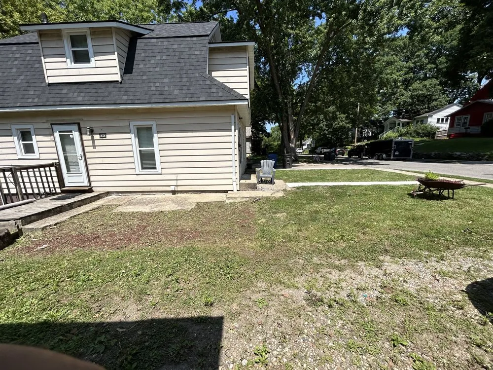 Reliable landscaping services for year-round maintenance in Des Moines, IA by Viramontes Quality Lawn Care