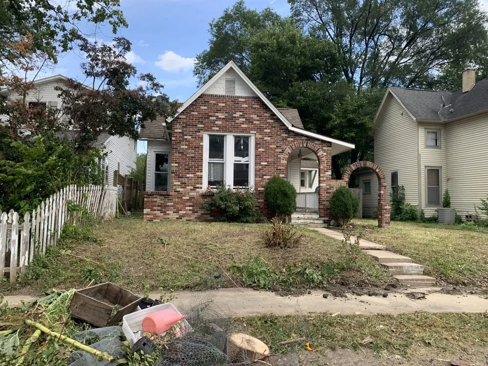 Reliable landscape design in Lafayette, IN by Virgil’s Lawn Care and Landscaping