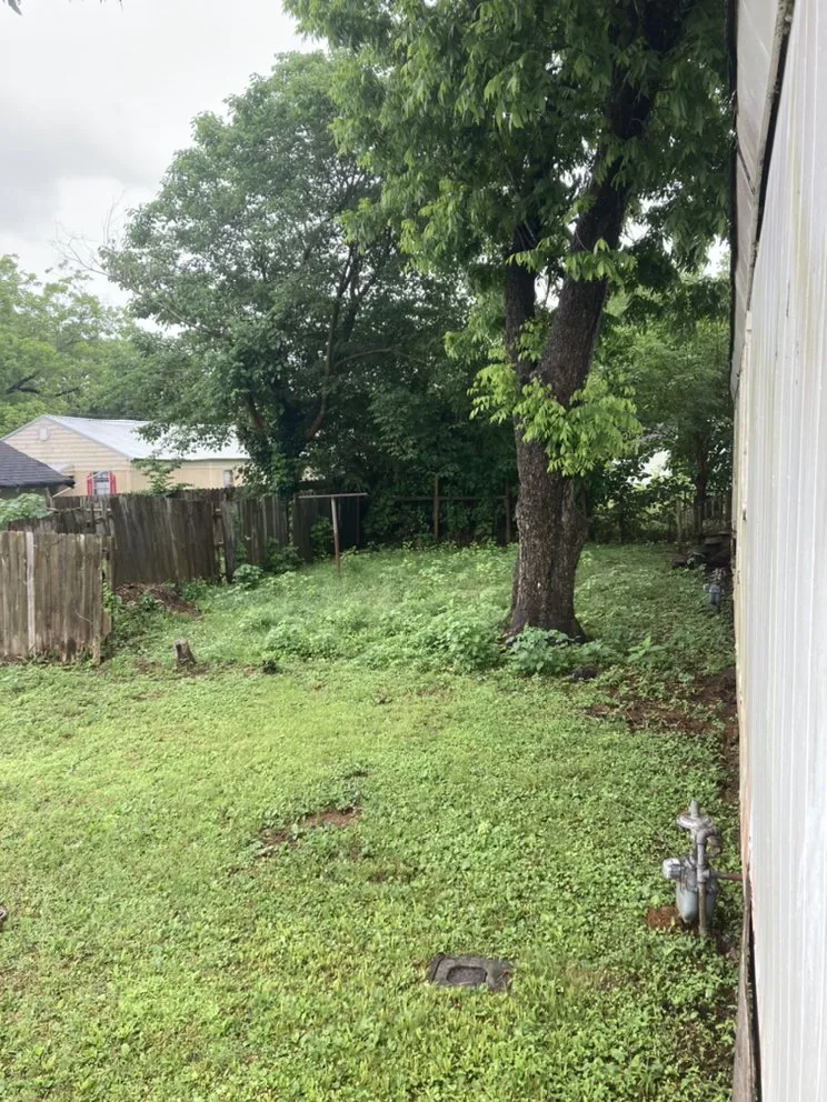 Affordable yard cleanup service in Childersburg, AL by Virgil’s Lawn Care