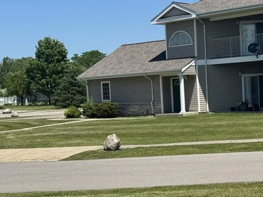 Virgo Lawn Care Logo